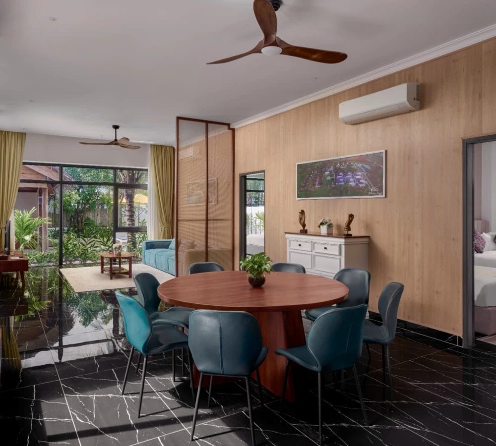 Presidential Suite Romdul 6 Bedrooms Villa Garden View - Royal Beach Resort & Residence by EHM